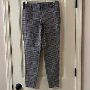 The Limited, Black and White Houndstooth Plaid Slim Fit Exact Stretch Pants